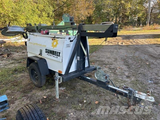 Atlas QLT M10 أبراج خفيفة