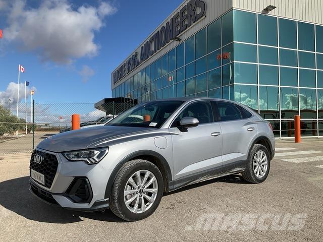 Audi Q3 سيارات