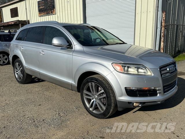 Audi Q7 سيارات