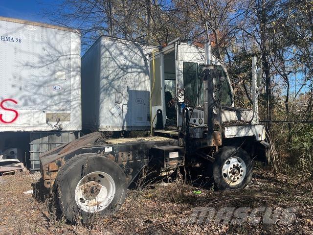 Autocar  جرارات صالات المطارات