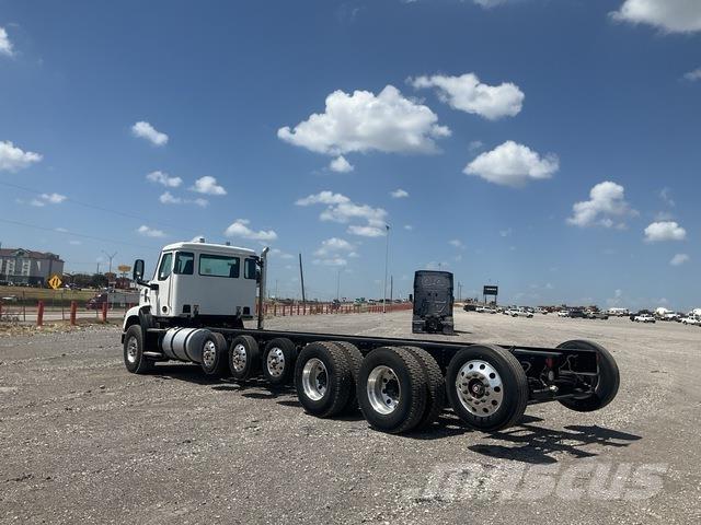 Autocar DC64 كابينة والداخلية