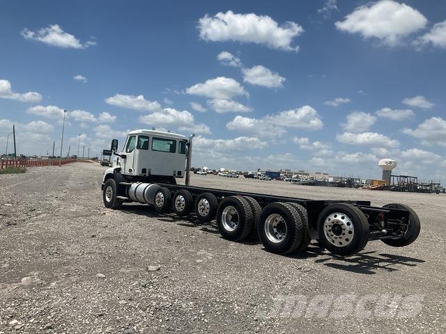 Autocar DC64 كابينة والداخلية
