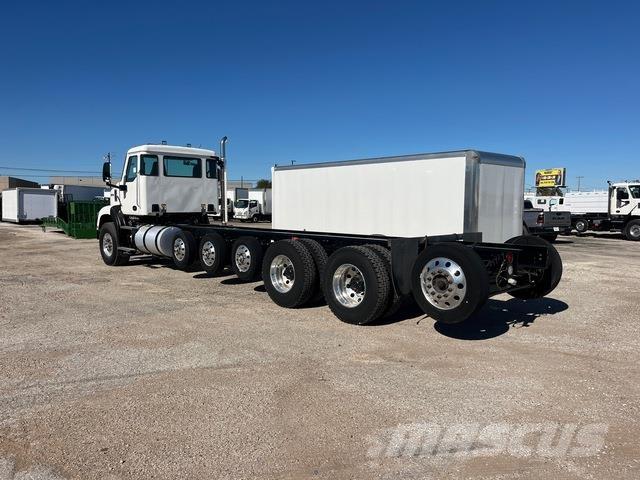 Autocar DC64 كابينة والداخلية