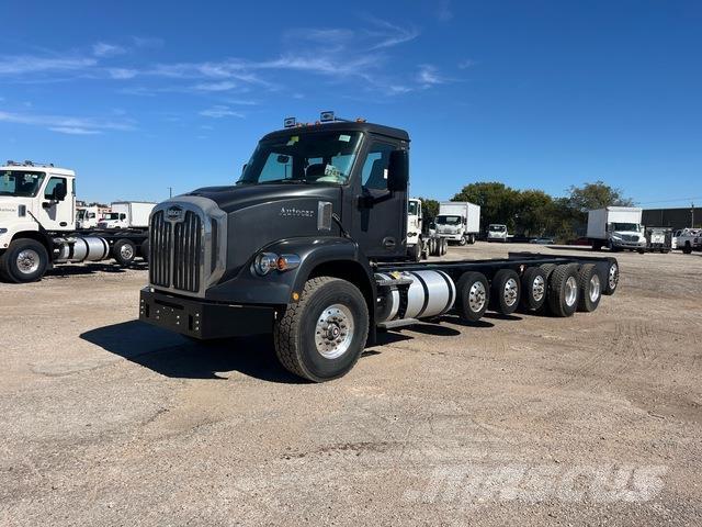 Autocar DC64 كابينة والداخلية