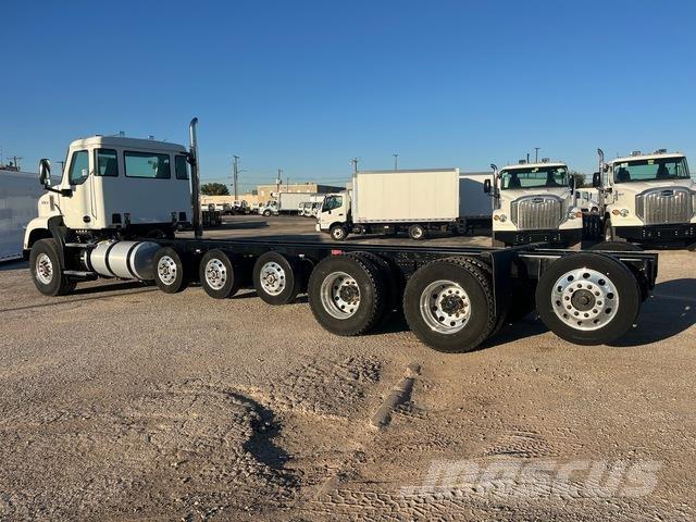 Autocar DC64 كابينة والداخلية