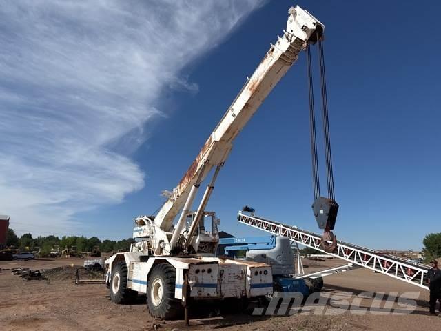 Badger 4435 رافعات الطرق الوعرة