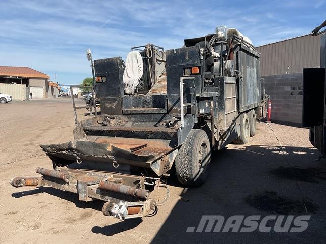 Bergkamp M1 معدات السفلتة