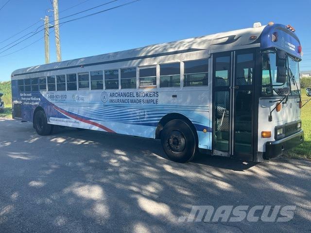 Blue Bird  حافلة صغيرة