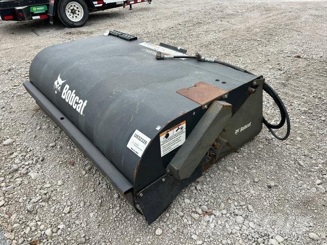 Bobcat  كناسات