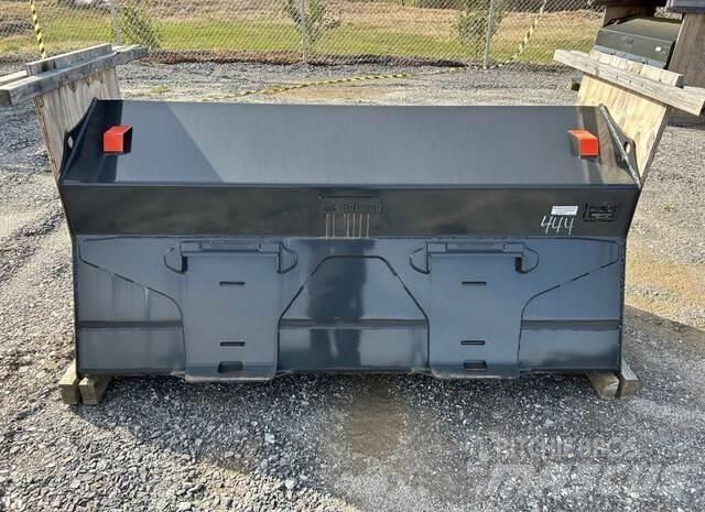 Bobcat  دلاء