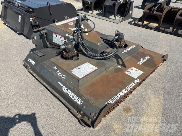 Bobcat  ركوب الحشائش