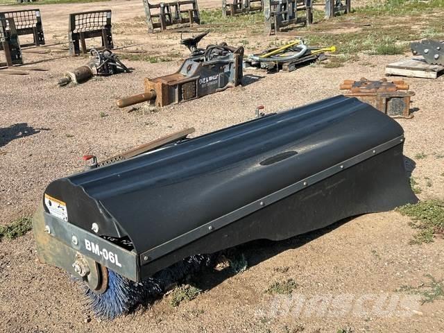 Bobcat  أخرى