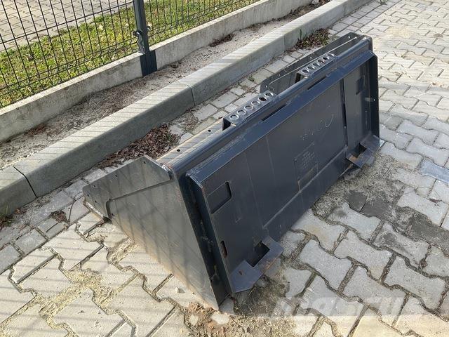 Bobcat  دلاء فحص