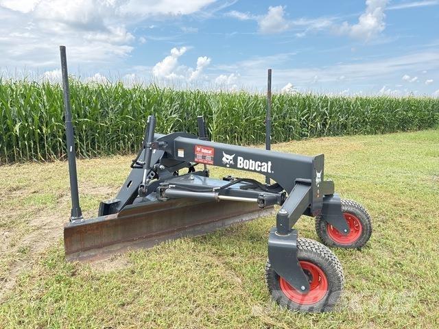 Bobcat 108 معدات تمهيد الطرق