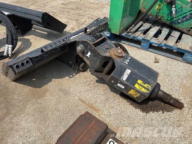 Bobcat 30C أخرى