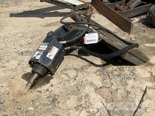 Bobcat 30C مثاقيب