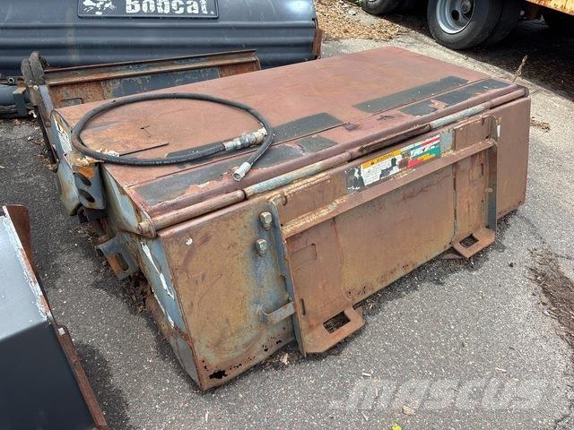 Bobcat 72 كناسات