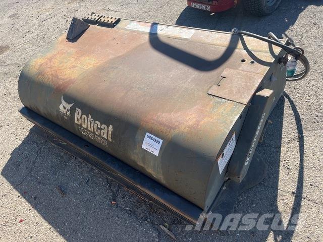 Bobcat 72 كناسات