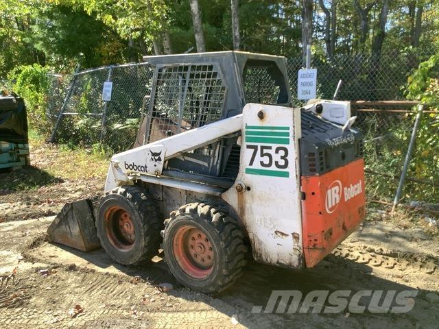 Bobcat 753 لوادر انزلاقية التوجيه