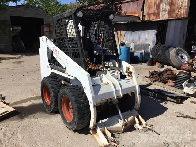 Bobcat 753F لوادر انزلاقية التوجيه