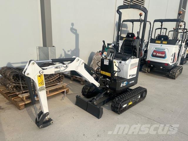 Bobcat E10e حفارات زحافة