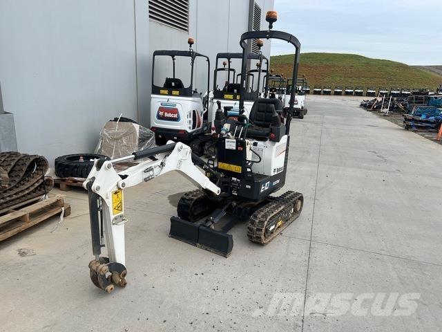 Bobcat E10e حفارات زحافة