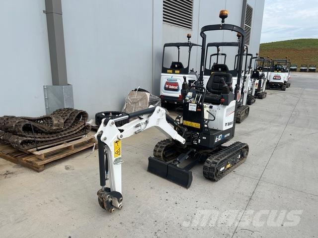 Bobcat E10e حفارات زحافة
