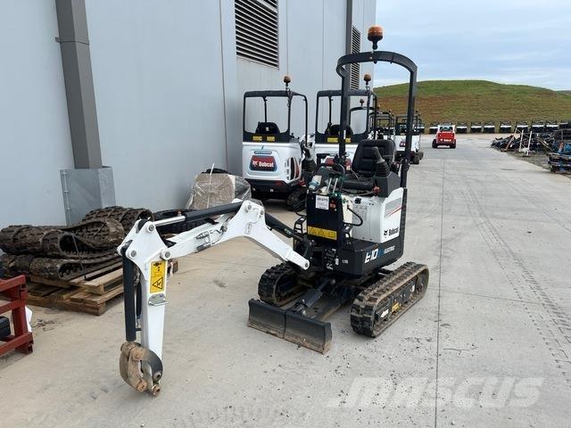 Bobcat E10e حفارات زحافة