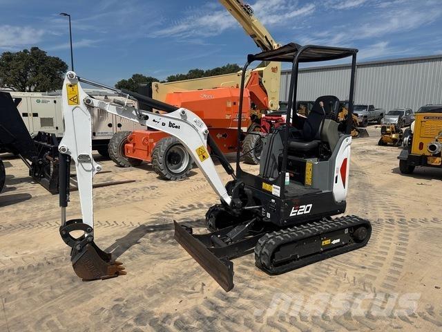 Bobcat E20 حفارات زحافة