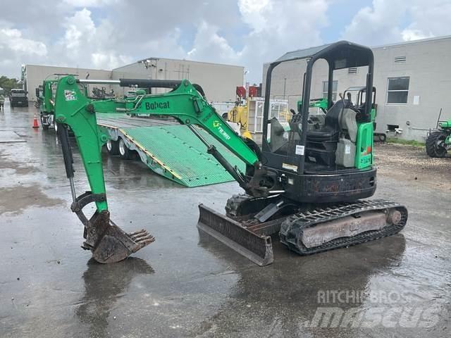 Bobcat E26 حفارات زحافة