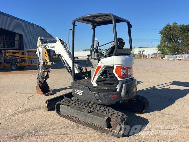 Bobcat E26 حفارات زحافة