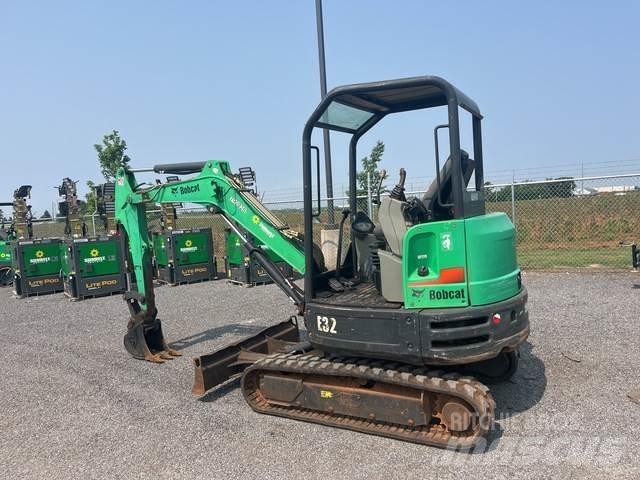 Bobcat E32 حفارات زحافة