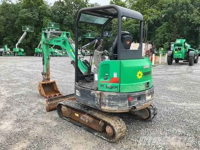 Bobcat E32i حفارات زحافة