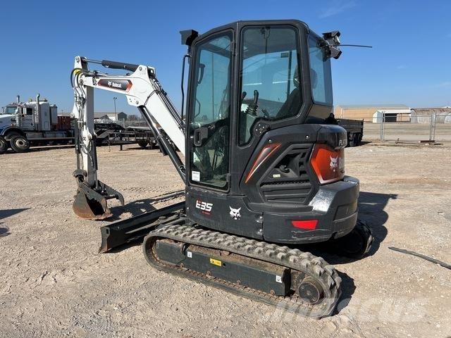 Bobcat E35 حفارات زحافة