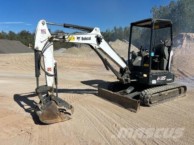 Bobcat E35i حفارات زحافة