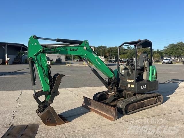 Bobcat E42 حفارات زحافة
