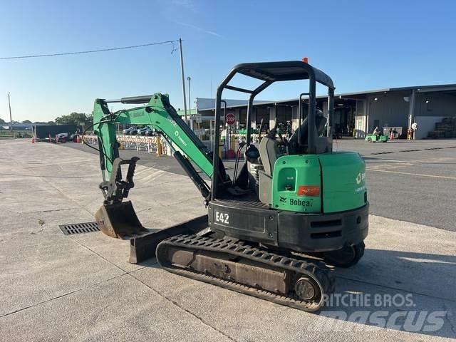 Bobcat E42 حفارات زحافة