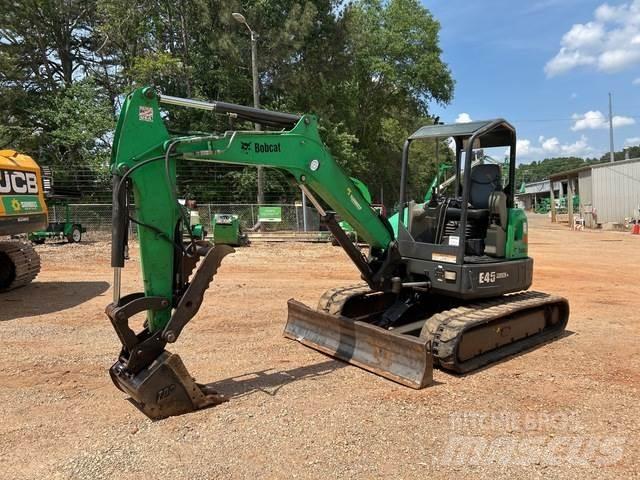 Bobcat E45 حفارات زحافة