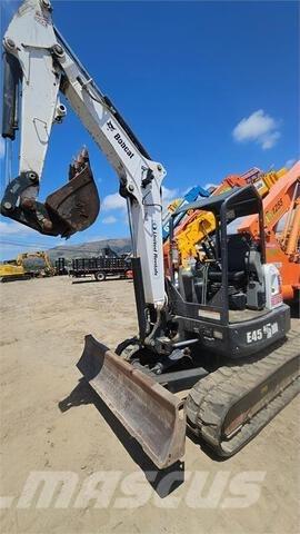 Bobcat E45 حفارات زحافة