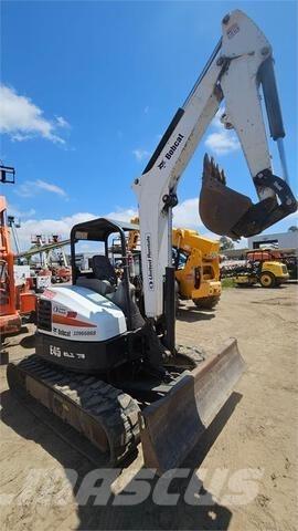 Bobcat E45 حفارات زحافة