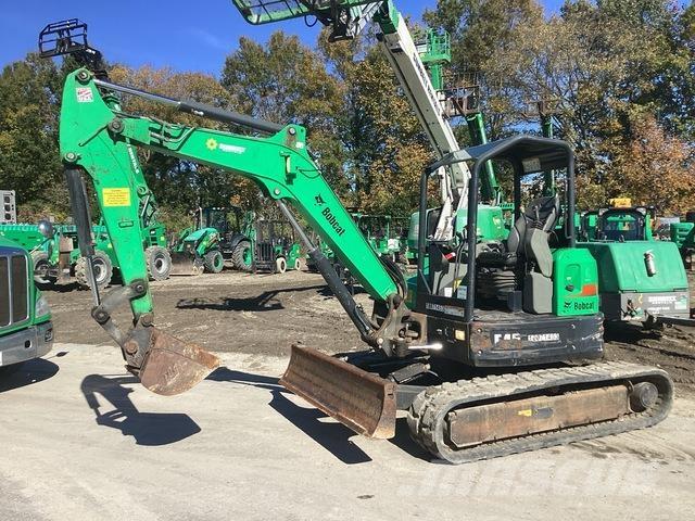 Bobcat E45 حفارات زحافة