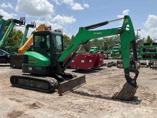 Bobcat E50 حفارات زحافة