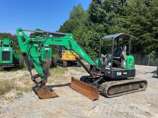 Bobcat E50 حفارات زحافة