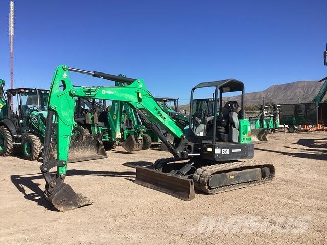 Bobcat E50 حفارات زحافة