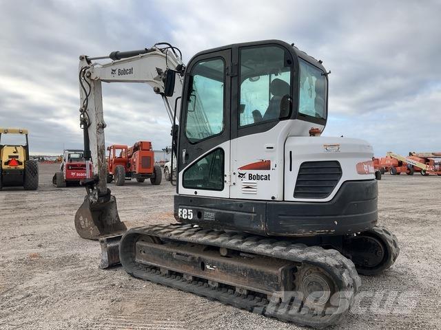 Bobcat E85 حفارات زحافة