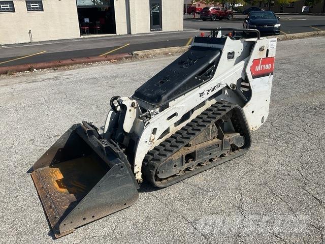 Bobcat MT100 لوادر انزلاقية التوجيه