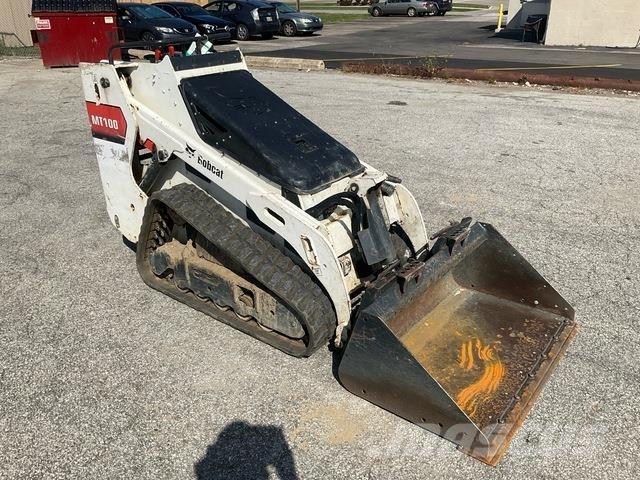 Bobcat MT100 لوادر انزلاقية التوجيه