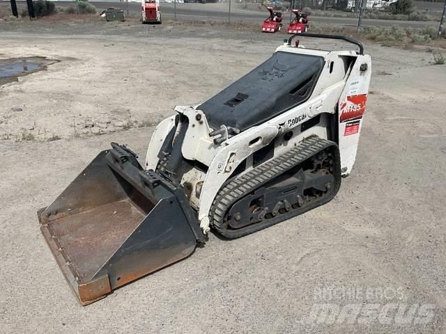 Bobcat MT55 لوادر انزلاقية التوجيه