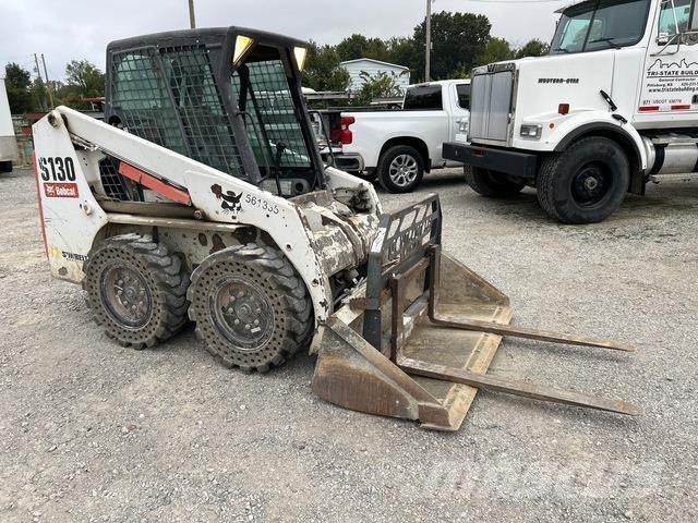 Bobcat S130 لوادر انزلاقية التوجيه