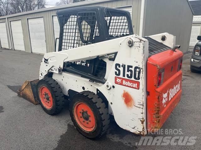 Bobcat S150 لوادر انزلاقية التوجيه